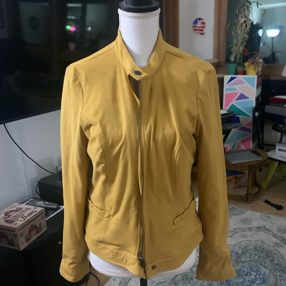 Yellow suede size yellow. Coffee shop brand
